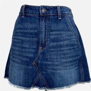 American Eagle Women’s Denim Hi-Rise Festival Mini Skirt Size 6 Blue Frayed